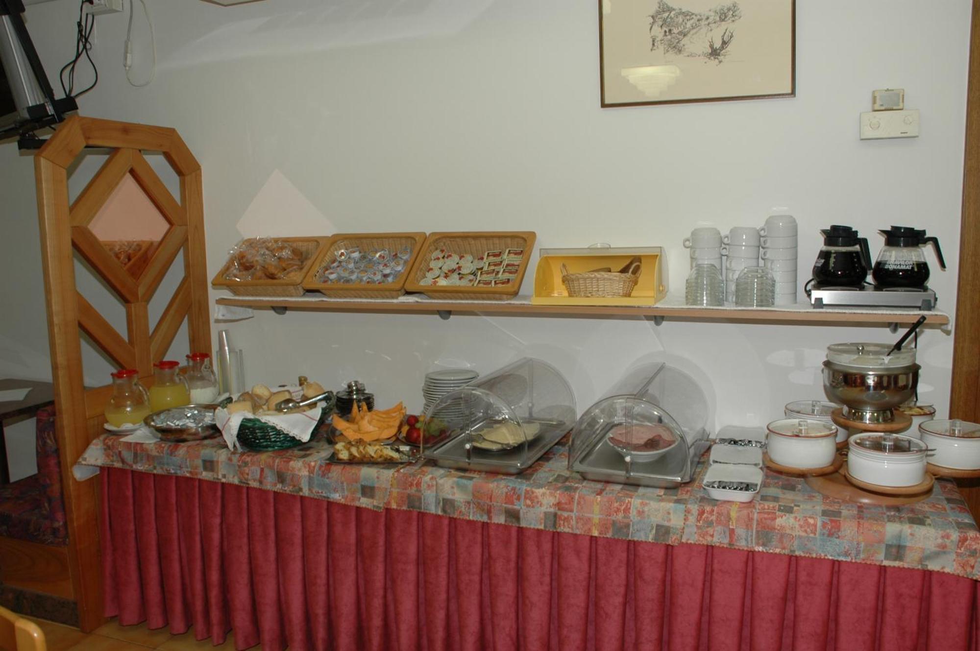 Hotel Garni Villa Magnolia 토르볼레 외부 사진