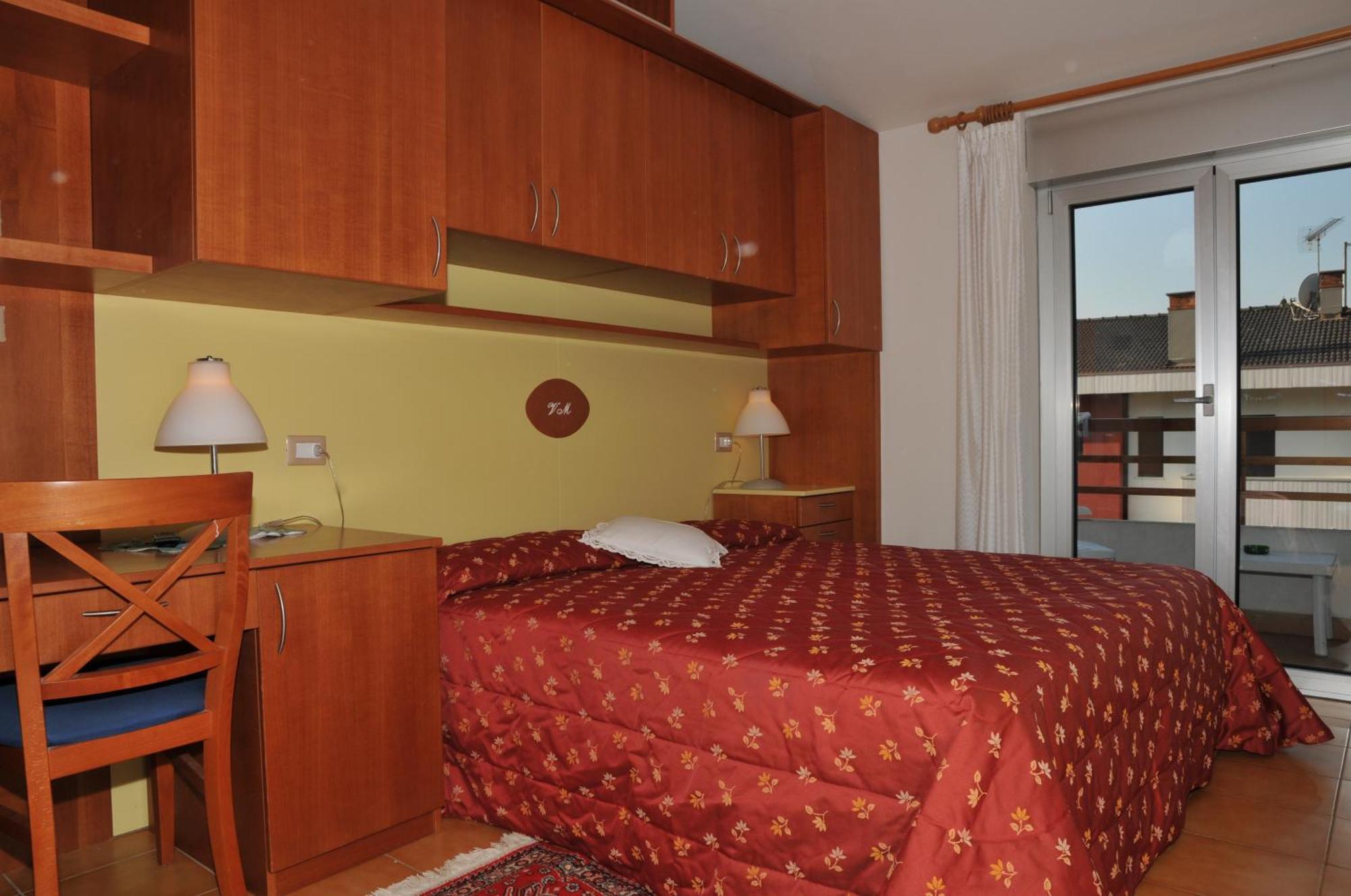 Hotel Garni Villa Magnolia 토르볼레 외부 사진