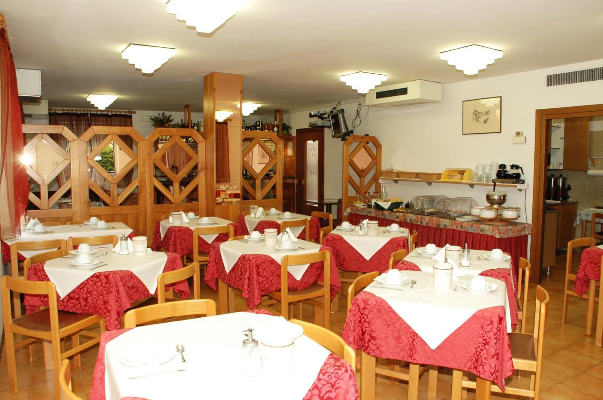 Hotel Garni Villa Magnolia 토르볼레 외부 사진