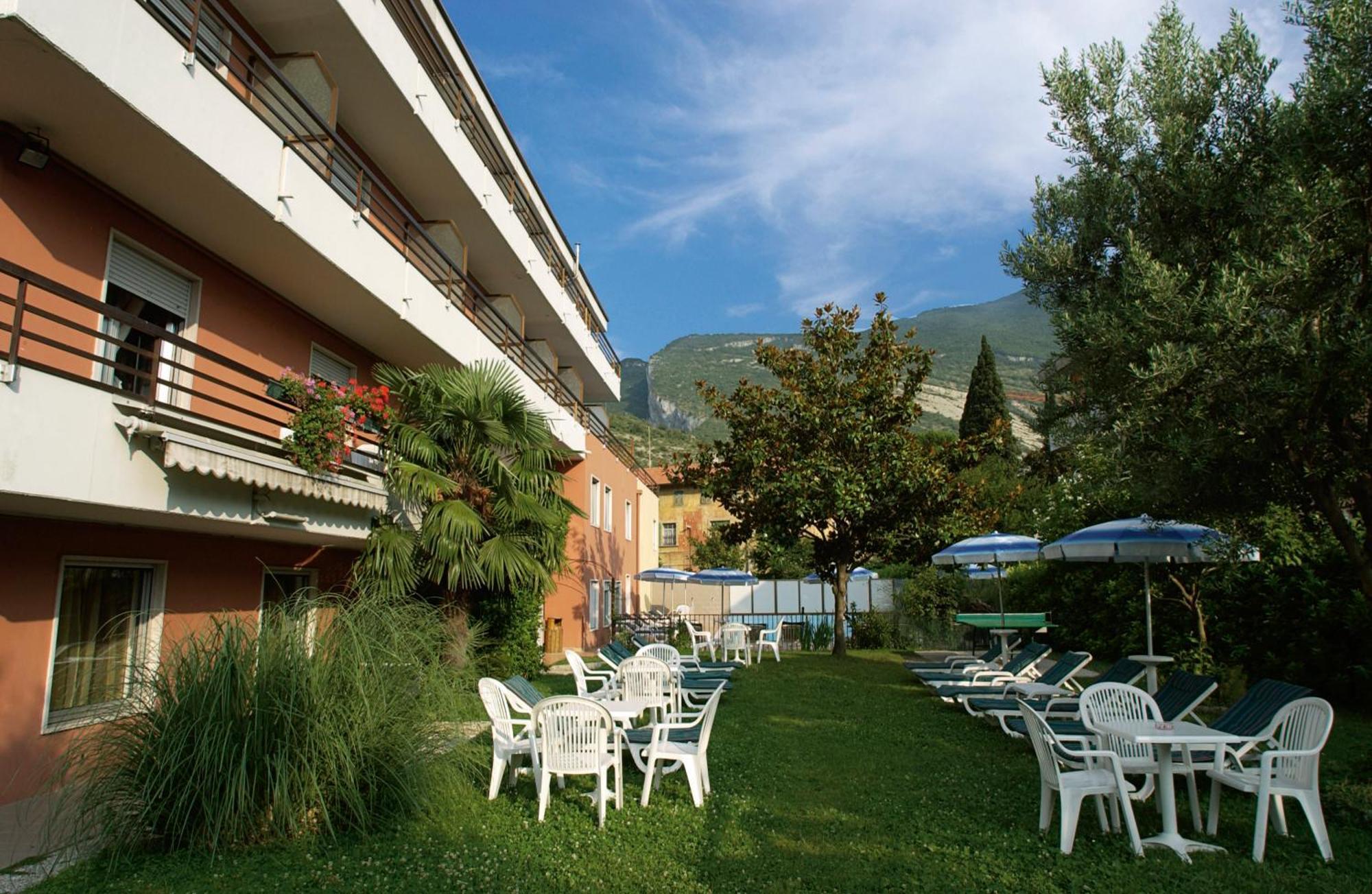 Hotel Garni Villa Magnolia 토르볼레 외부 사진