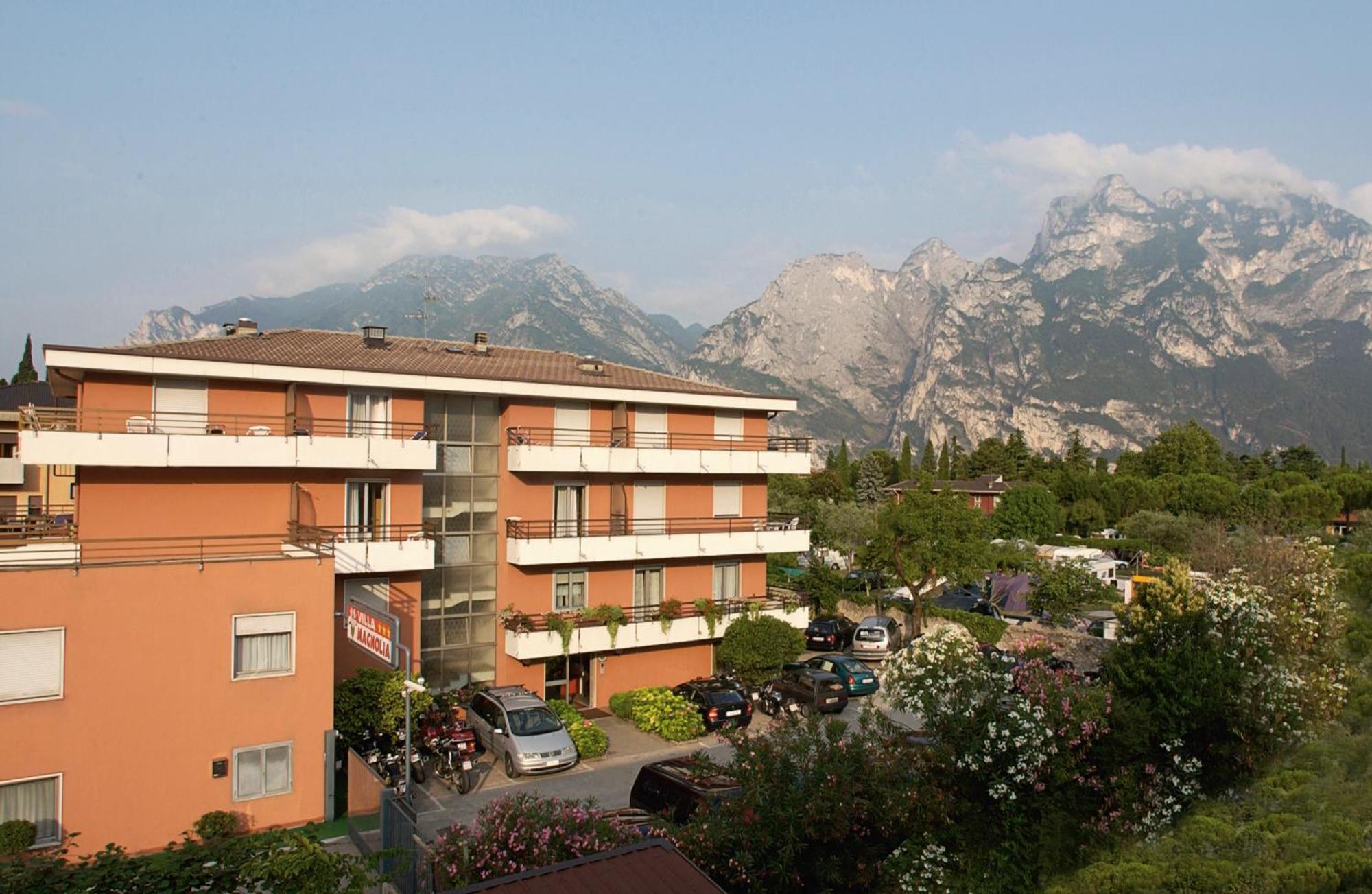 Hotel Garni Villa Magnolia 토르볼레 외부 사진