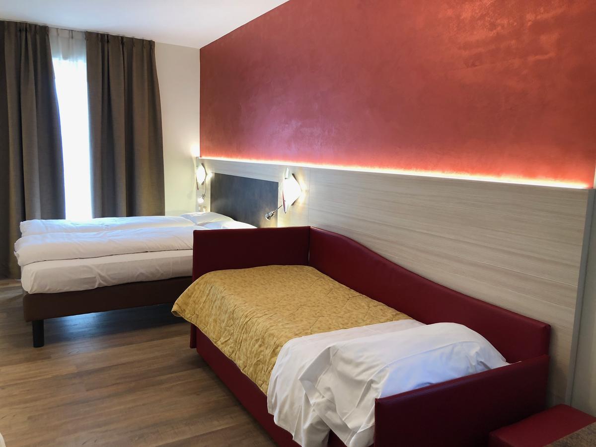 Hotel Garni Villa Magnolia 토르볼레 외부 사진