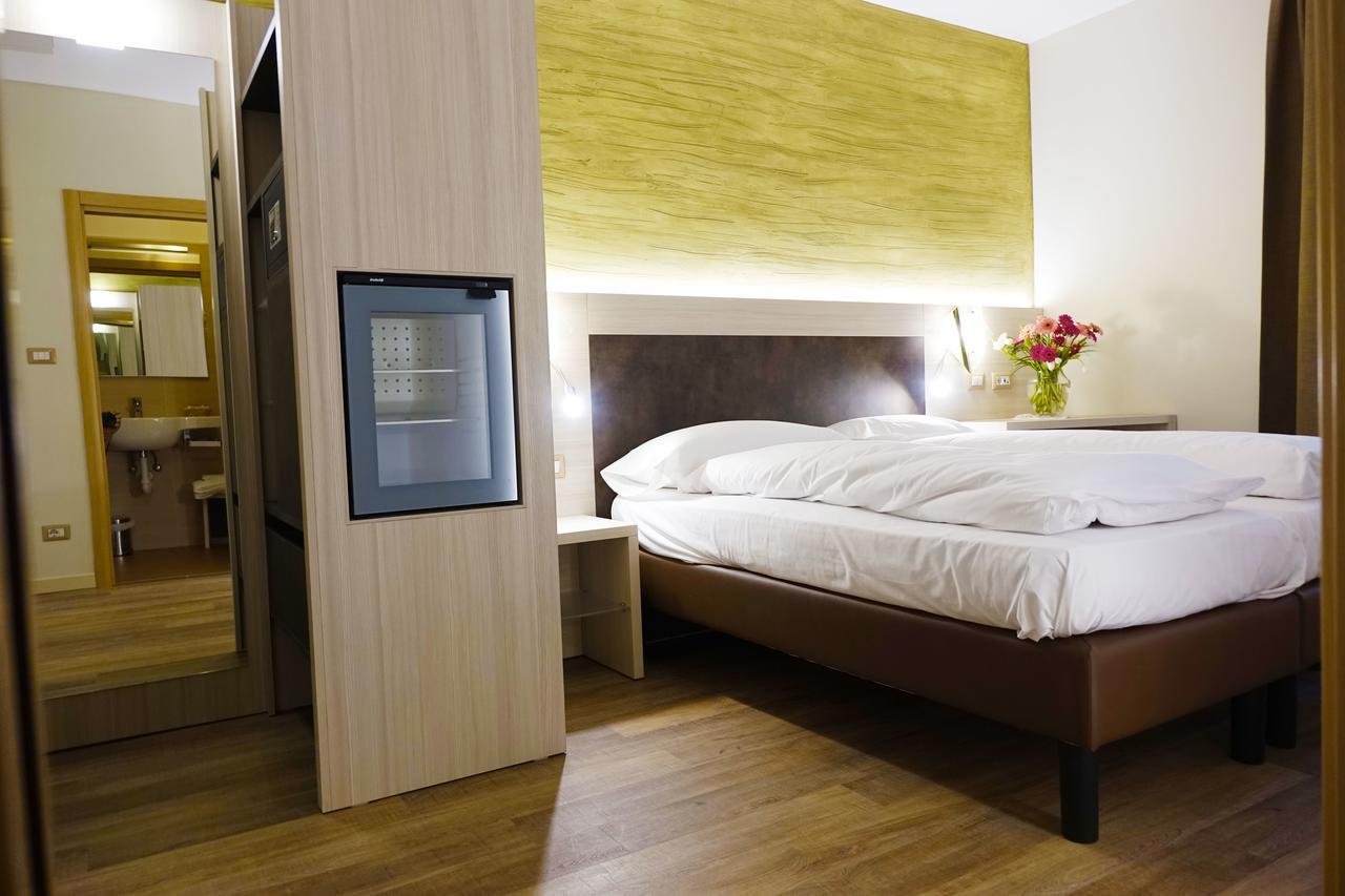 Hotel Garni Villa Magnolia 토르볼레 외부 사진