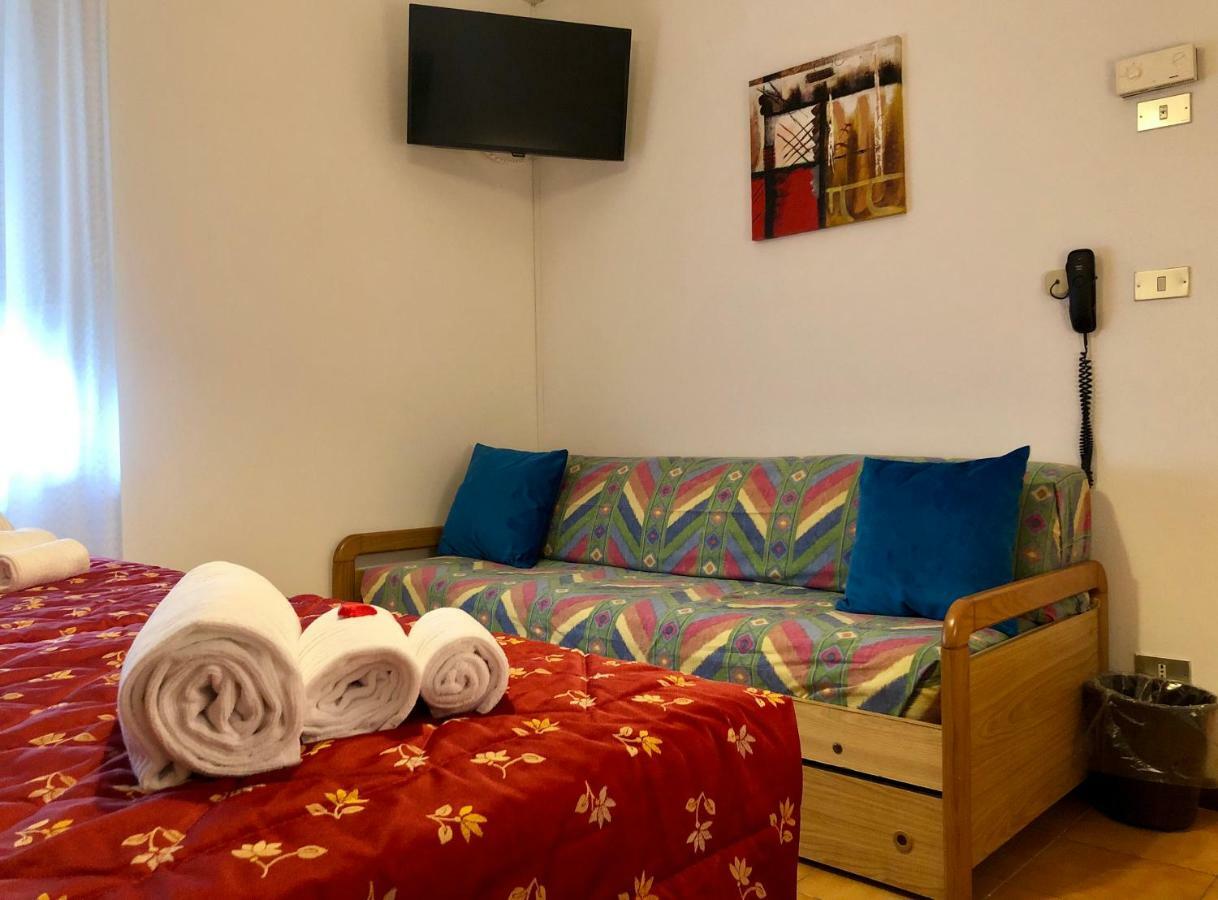 Hotel Garni Villa Magnolia 토르볼레 외부 사진